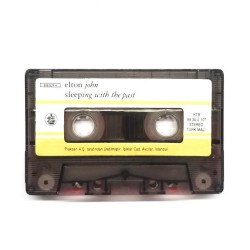 Elton John : Sleeping With The Past > KASET Elton John : Sleeping With The Past > KASET
